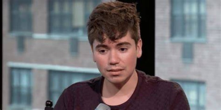 Exploring Noah Galvin's Journey: The Transgender Narrative