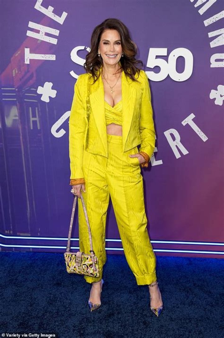Teri Hatcher's Financial Journey: Unraveling Teri Hatcher Net Worth
